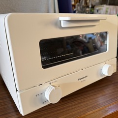 パナソニック トースター オーブントースター 4枚焼き対応 30分タイマー搭載 ホワイト NT-T501-Wの画像
