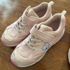 女の子　男の子用　NIKE シューズの画像