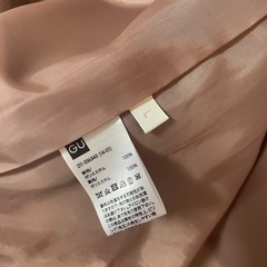 ピンクベージュ　コート　婦人服の画像