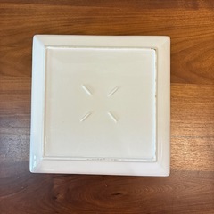 正方形　プレートの画像