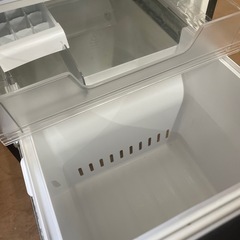 111802東芝2ドア冷蔵庫153L2017年製
の画像