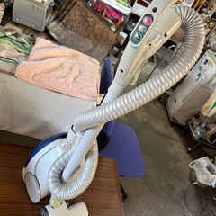 東芝｜TOSHIBA  VC-D50K-L 紙パック式掃除機 ブルー [紙パック式]254 VC-D50K-L 紙パック式掃除機 ブルー [紙パック式]の画像