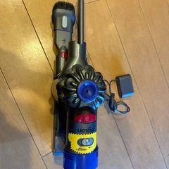 【取りに来てくれる方に差し上げます】ダイソン掃除機！の画像