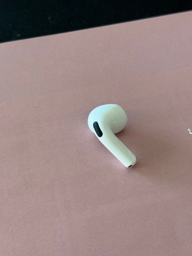 AirPod3イヤホン、片方右R
