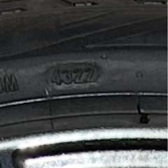 タイヤ　ホイールの画像