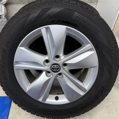 60ハリアー 純正ホイールスタッドレスタイヤ 225/65r17 ピレリ (ひぃ