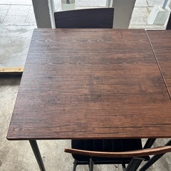 【机1✖︎イス2台】ダイニングテーブルの画像