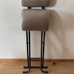 折りたたみカウンター椅子　ほぼ新品の画像