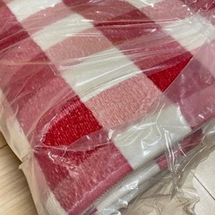 新品未使用☆長方形のマット、キッチンマット　60×300cm 赤色チェック柄の画像