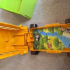 18、アニア　トラックの画像