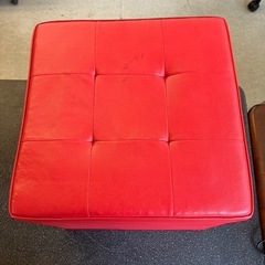 K2512-001 スツール 収納付き オットマン スクエア レッド 合成皮革 キズ汚れ有りの画像