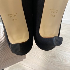 黒　パンプス　24.5の画像