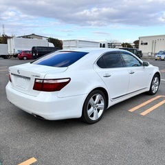 LEXUS LS460  バージョンSの画像