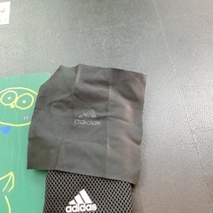 adidasメガネ入れ　多用途ポーチの画像