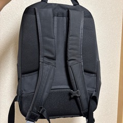 美品ユニクロ　ファンクショナルバックパック　黒の画像