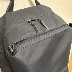 美品ユニクロ　ファンクショナルバックパック　黒の画像