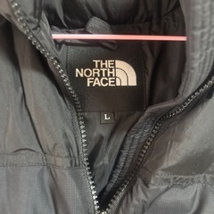 新品ノースフェイス　ダウンベストの画像