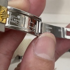 ROLEX コスモグラフ･デイトナ ランダムシリアル 116523NG  8ポイントダイヤ　ホワイトシェル文字盤　 ゴールドコンビ　自動巻き メンズの画像