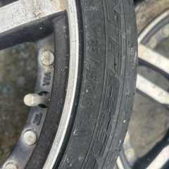 16インチホーイルの画像