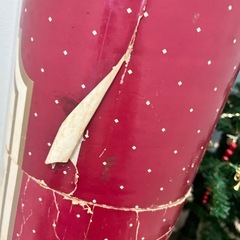 クリスマスツリー(オーナメント、ガーランド付き)の画像