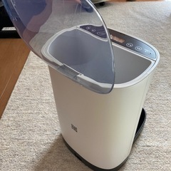 ペット自動給餌器カリカリマシンの画像