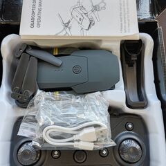 ドローン 折りたたみ式 小型 リモコン付き　　動作確認済みの画像