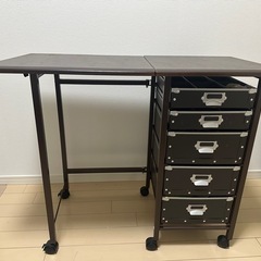 折りたたみ式ダークブラウンデスク 引き出し付きの画像