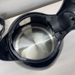 KOM 電気ケトル 2020年製 1.0L HKT-100 ブラック 電気ポット キッチン家電 軽量 札幌市手稲区の画像