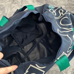 adidasボストンバッグ  修学旅行の画像