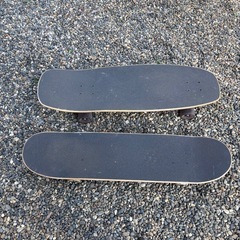 スケートボード2個の画像