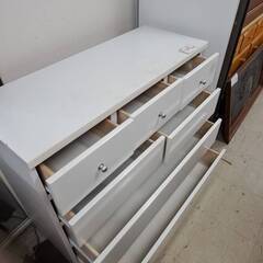 リサイクルショップどりーむ荒田店　No5076　タンス　写真参照🎵　ホワイトカラー　天板少し汚れあり😢の画像