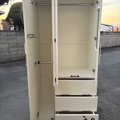 洋服ダンス、衣類収納の画像