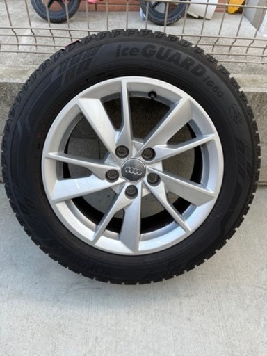 【超美品】Audi 16インチ スタッドレスタイヤ　ホイール付き4本セット