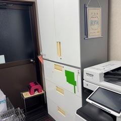 オフィス家具色々の画像