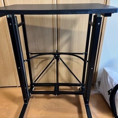 中古スタンディングデスクの画像