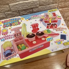 美品たのしくおままごとお水が出るよ！シンクセットの画像
