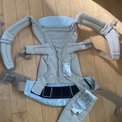 エルゴベビーオムニブリーズ メッシュ抱っこ紐　サンドベージュの画像