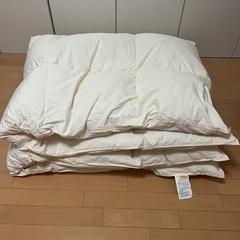 【新品に近い状態】ニトリ羽毛掛け布団　Wサイズの画像