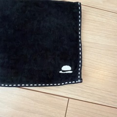 TAKEO KIKUCHI 黒 ハンカチ 綿100%の画像