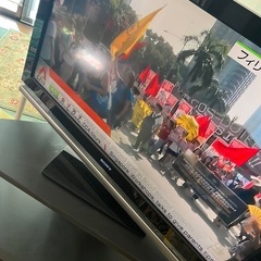 sony KDL-46W1   一緒にテレビ台の画像