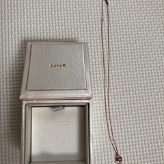 4°Cネックレスの画像