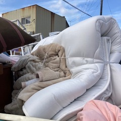 寝具 毛布 ふとん シーツ カーペット等の画像