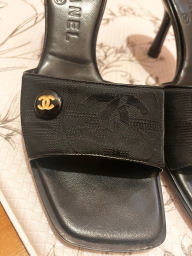 CHANELサンダル