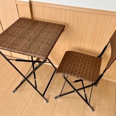 【美品！】ラタン調 折りたたみ テーブルx1 イスx1 セット の画像