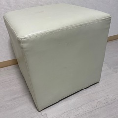 椅子・オットマン・ソファー椅子
の画像