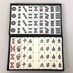 ss8077　麻雀牌 麻雀セット 手打ち用 マージャン牌 点棒 サイコロ ケース入り マージャンパイ 正月 家族で ゲーム 麻雀牌セット 中古の画像