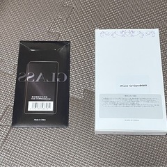 【新品未使用】iPhone12／12pro 手帳ケース　レッド×ブラック　おまけ付きの画像