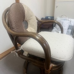 ラタン回転チェアーの画像