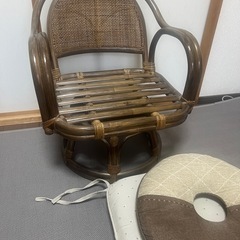 ラタン回転チェアーの画像
