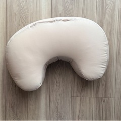 Yogibo ヨギボー メガ ムーン ピロー ピスタチオ　  の画像